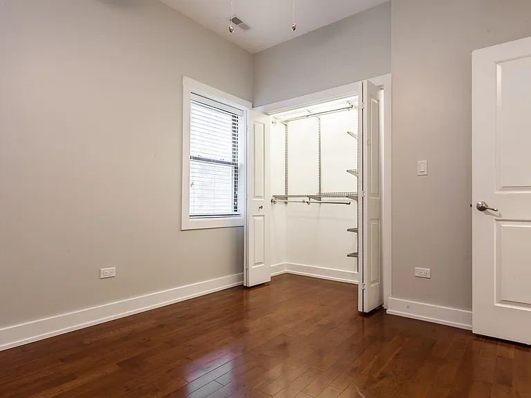 4417 S Indiana Ave #3S — Photo 10