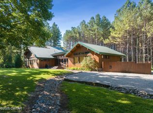 1273 Palmer Rd, Lexington, TN 38351