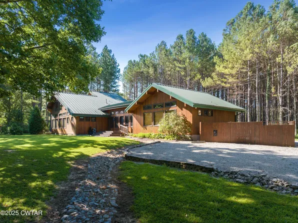 1273 Palmer Rd, Lexington, TN 38351