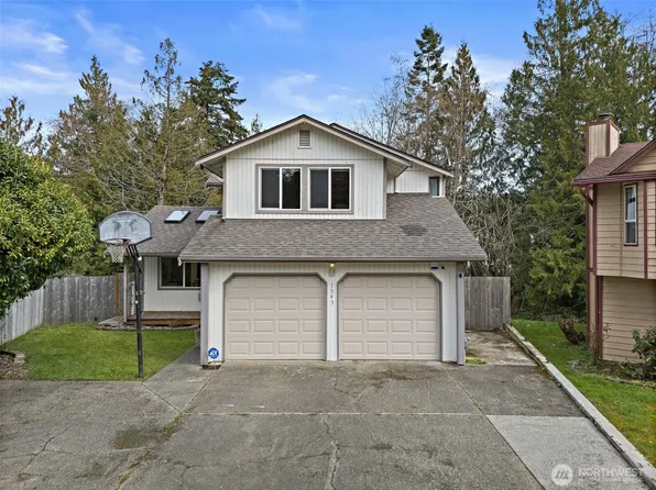 7545 Bridge Place NE, Bremerton, WA 98311