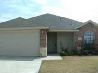 3128 Royal Crest Dr, Fort Worth, TX 76140