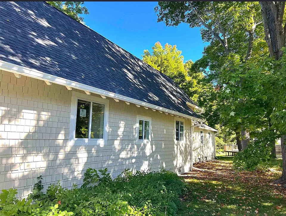 1 bed, 1845 sqft, $2,200 — Photo 4