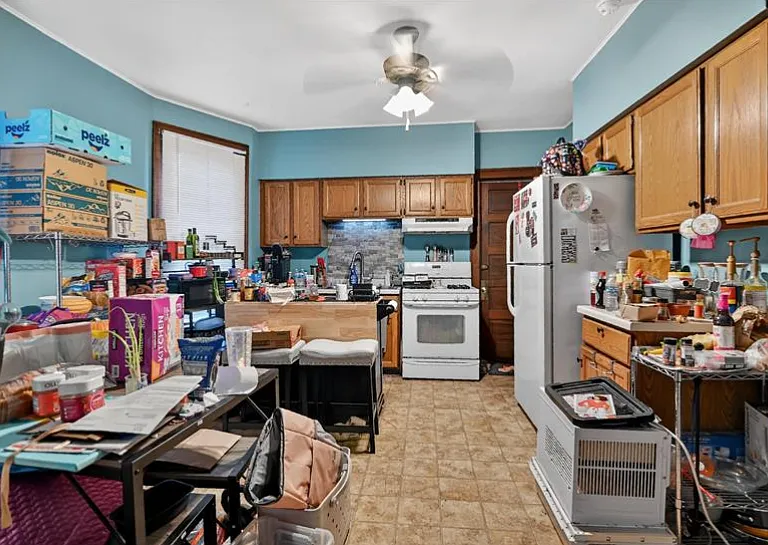 822 E Dayton St #1 — Photo 3