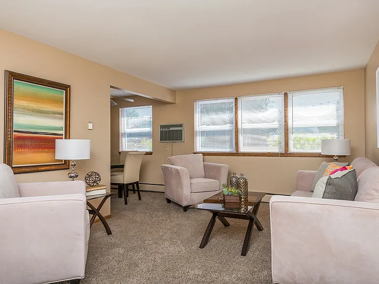 Brentwood Park Townhomes — Photo 7