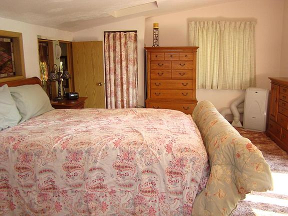 5th image of 65405 E Peninsula Dr