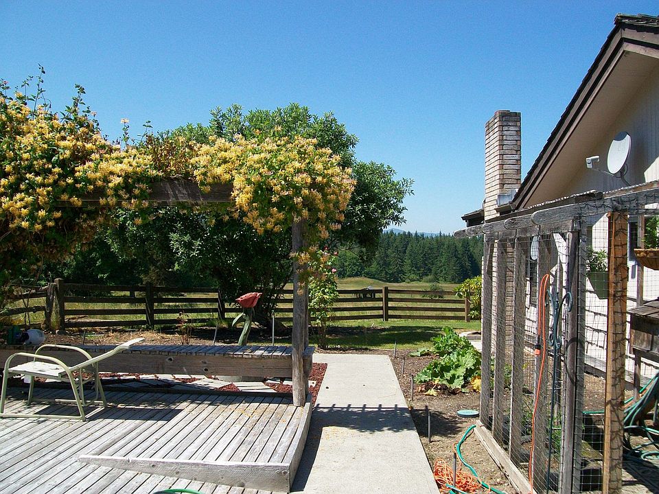 2nd image of 144 Hidden Highlands Dr
