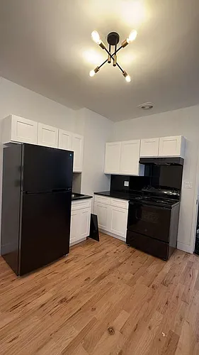 282 Lincoln Ave #4 Photo 1