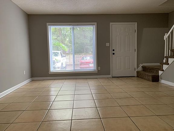 2nd image of 645 Spottswood Manor Dr