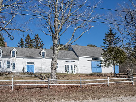3rd image of 204 Hog Bay Road