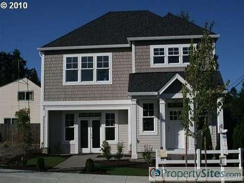 2nd image of 17589 SW Robert Ln
