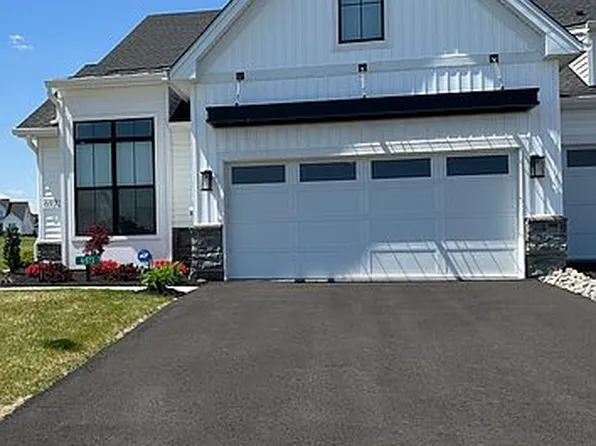6973 Maple Dr, Bath, PA 18014