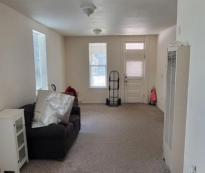 413 E 9th St #435 — Photo 4