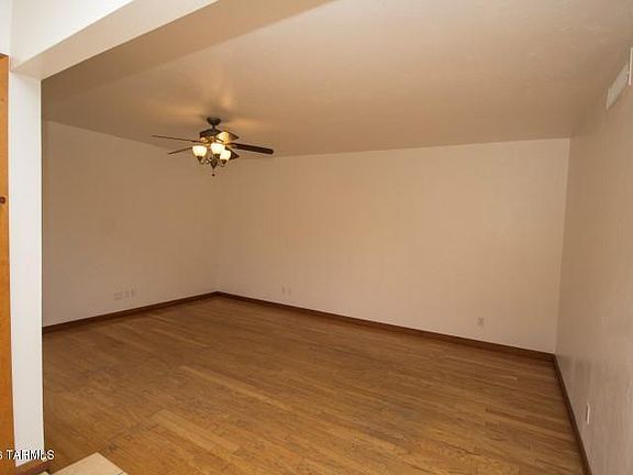 5th image of 1472 W Liddell Dr