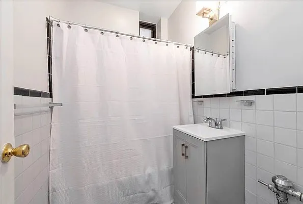 Sold by Benjamin Realty Since 1980 | media 9