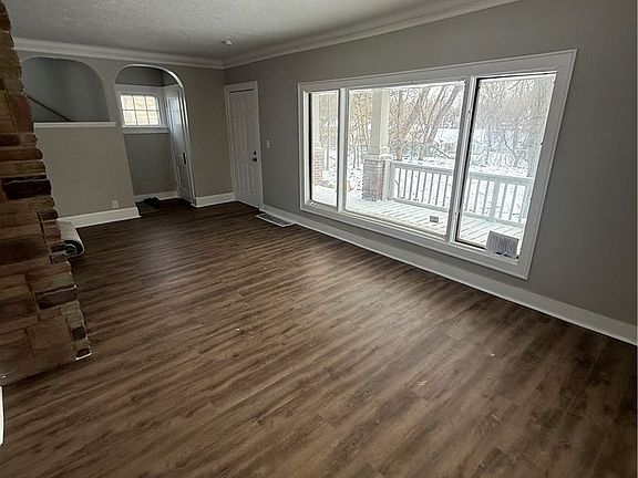 3rd image of 10428 Park Heights Rd