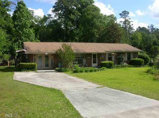 295 Franklin Dr, Metter, GA 30439