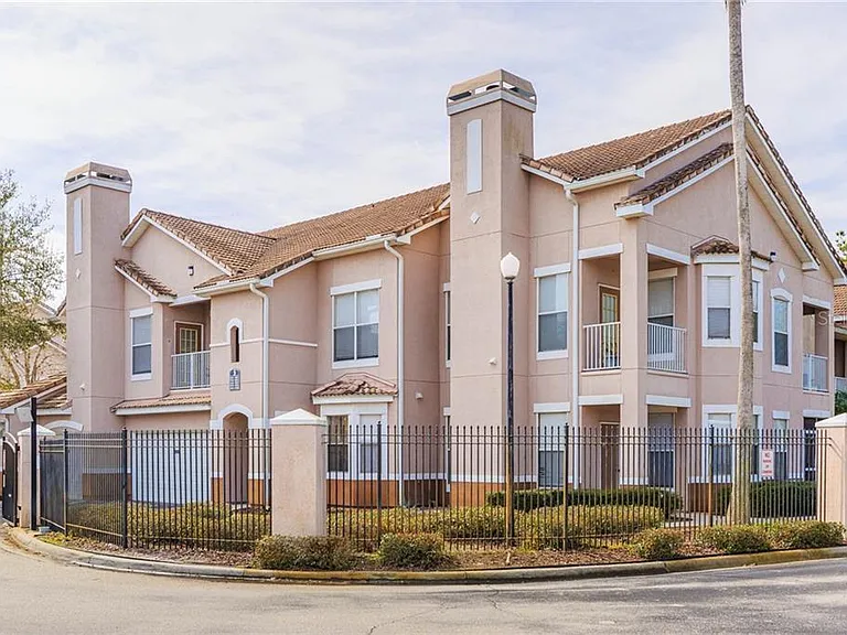 17954 Villa Creek Dr — Photo 1