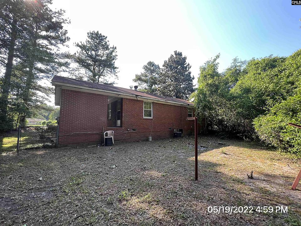 2nd image of 320 Wyoming Dr