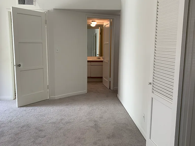 10724 Camarillo St #10726 — Photo 6