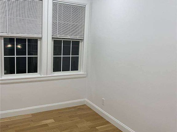 5th image of 59-96 Grand Ave #2R