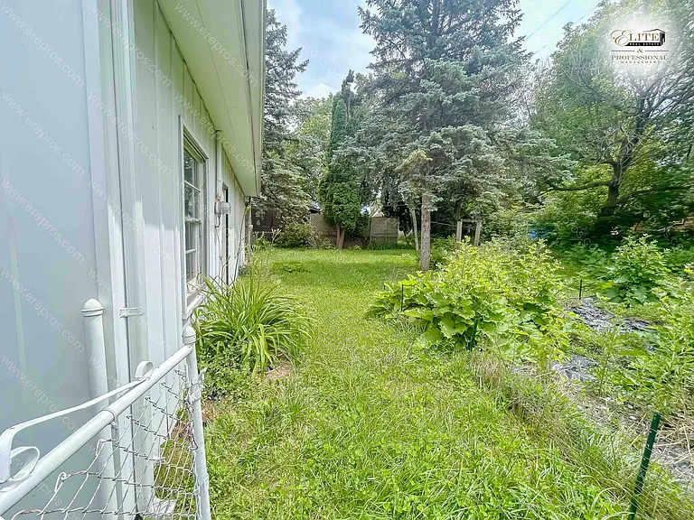1909 Welch Blvd — Photo 20