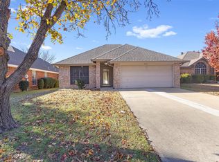 6713 Haltom Rd, Fort Worth, TX 76137