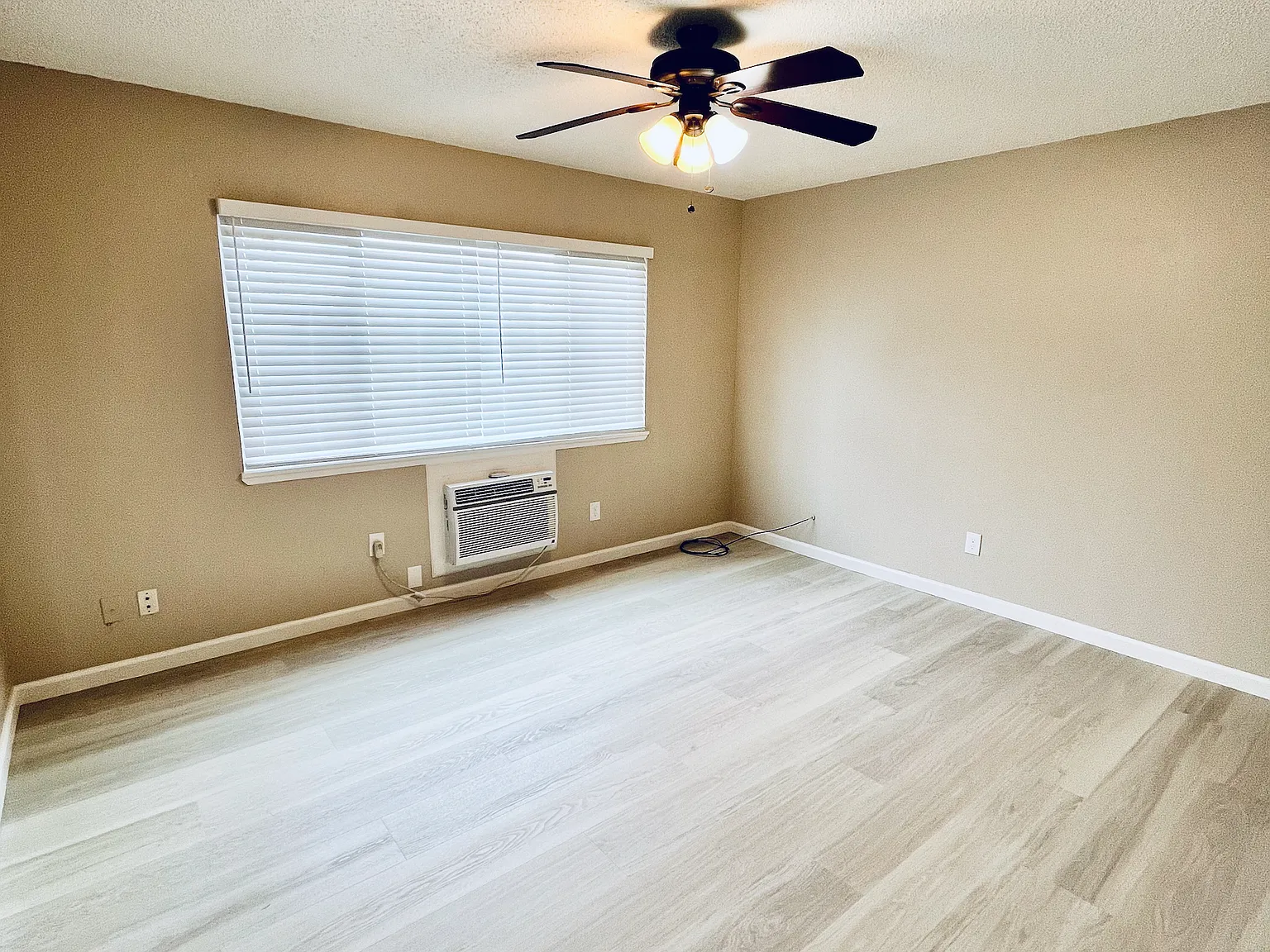 2 bed, 625 sqft, $1,595 — Photo 3