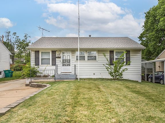 2nd image of 449 Shepley Dr #1