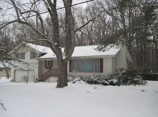 6500 Indian Point Rd, Montague, MI 49437