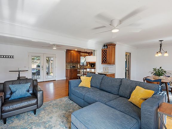 3rd image of 7428 Stacy Dr