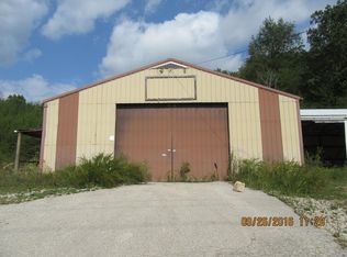 28 Revis Rd, West Liberty, KY 41472