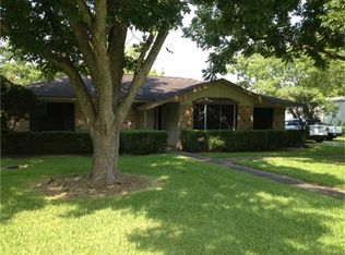 12622 Wellborne Rd, Brookside Village, TX 77581