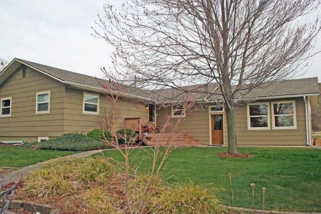 1st image of 2501 Greenwood Ln