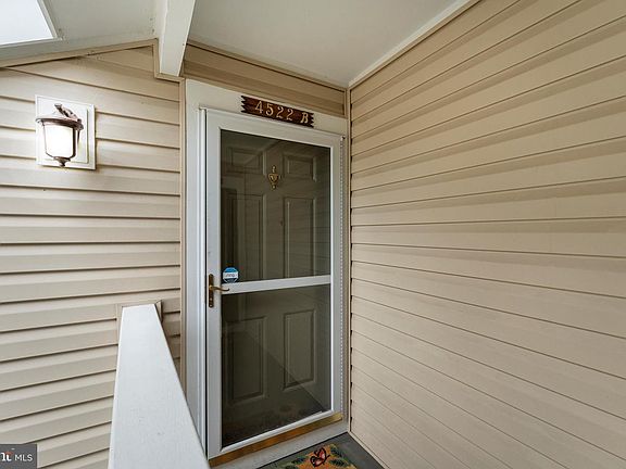 4th image of 4522 28th Rd S #12-2