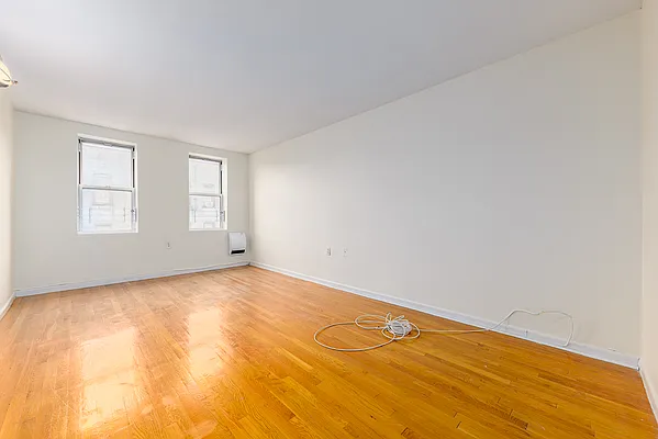 Rented by Bah Realty Group LLC | media 4