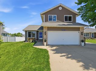 7418 Mallard Ct NE, Cedar Rapids, IA 52402