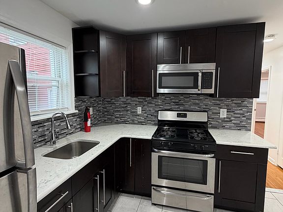 2nd image of 3586 Kennedy Blvd #2