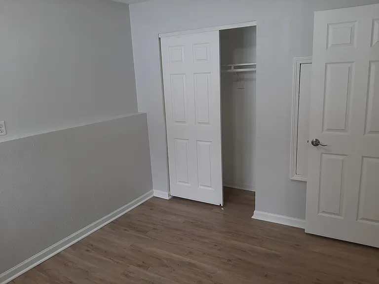 1017 Mariner Cir — Photo 3