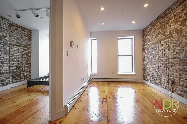 Rented by Next Door Realty NYC | media 18