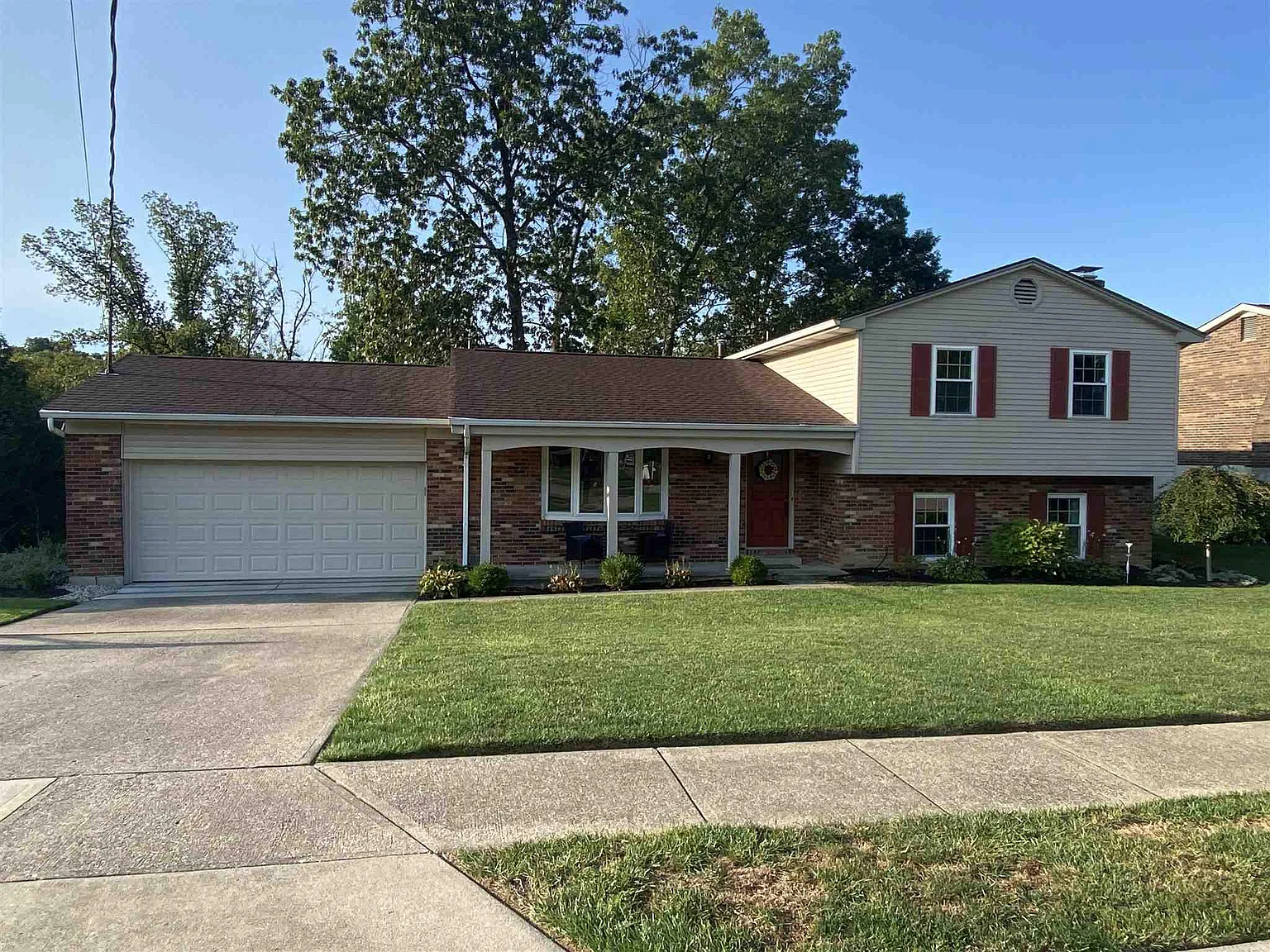 377 Knollwood Dr photo 1