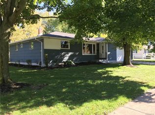 713 E And West Rd, West Seneca, NY 14224