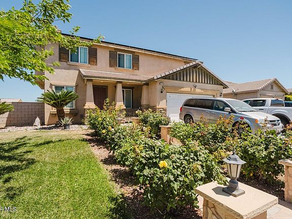 3rd image of 3741 Adobe Dr