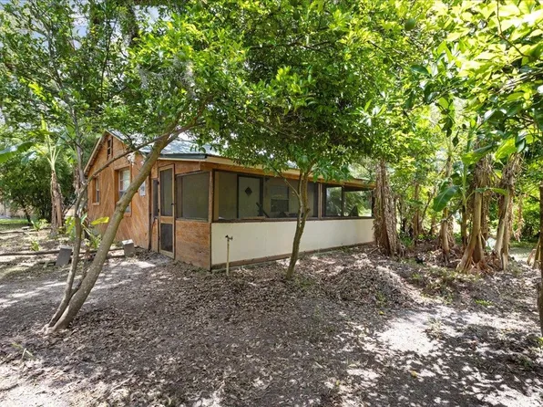 2056 N Sam Poppell Rd, Perry, FL 32347