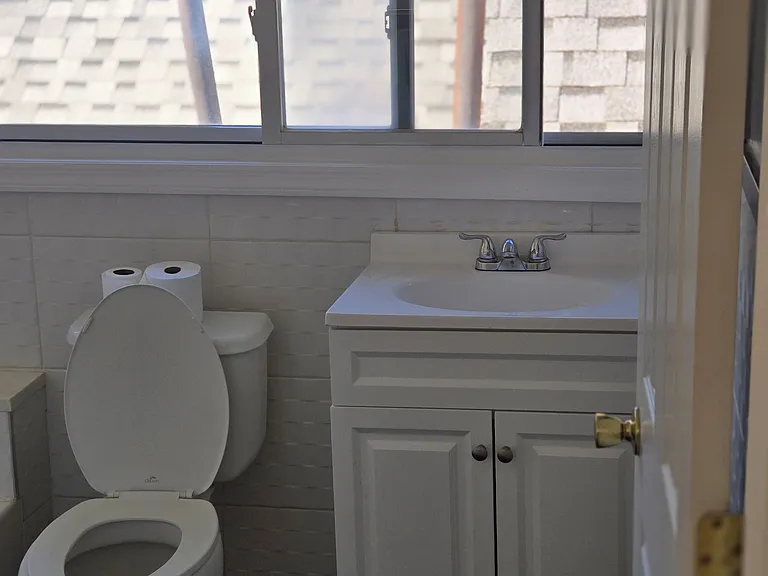 316 Summer Ave #2 — Photo 12