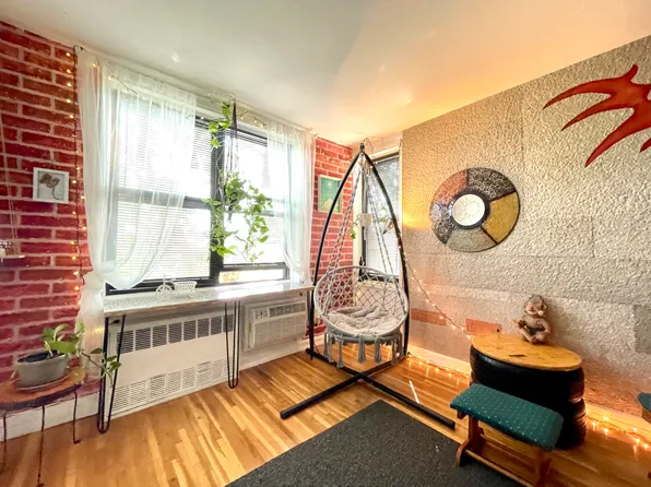 2299 East 13th Street image 1 of 17