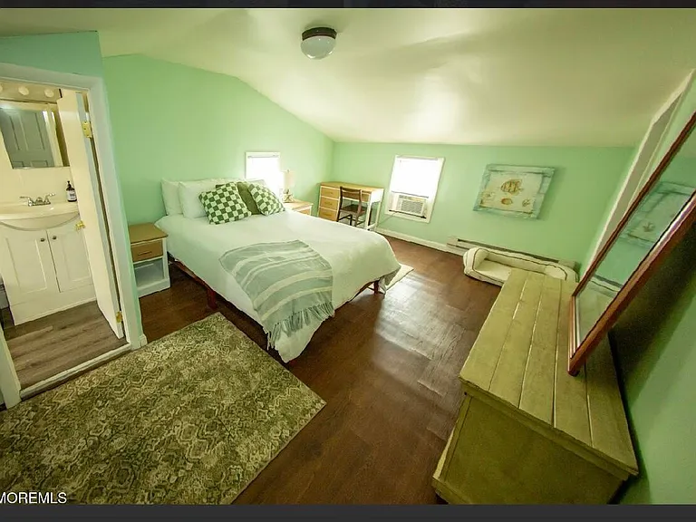 46 Kearney Ave #B — Photo 15