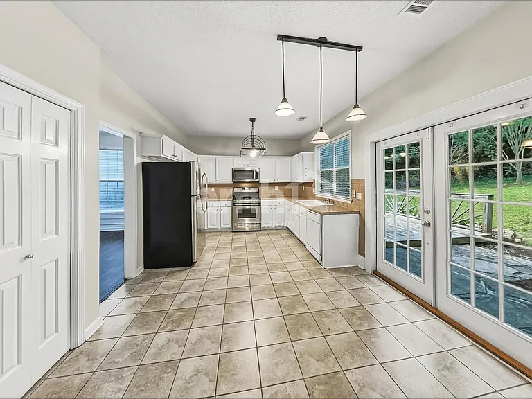 4180 Glenaire Way NW — Photo 5