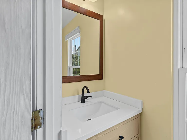 5411 Castlestone Dr — Photo 11