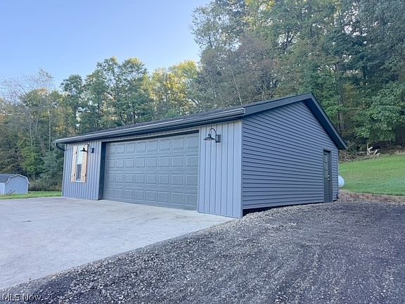 3rd image of 131 Baltzley Valley Rd NE