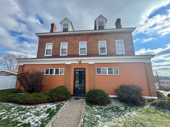 4451 Highridge St, Pittsburgh, PA 15214